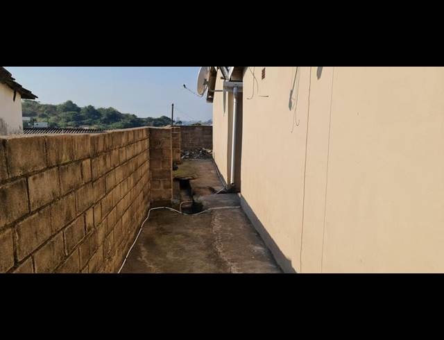 2 BEDROOM HOUSE FOR SALE IN KWAMAKUTHA